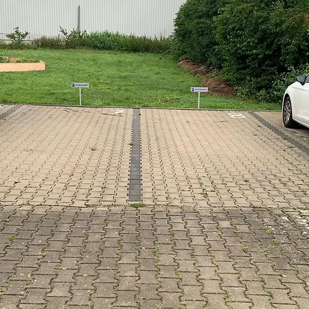 Kj Bis 10p-zentral-garten-wifi-parken-grill Lägenhet *