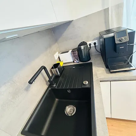 Kj Bis 10p-zentral-garten-wifi-parken-grill * Augsburg